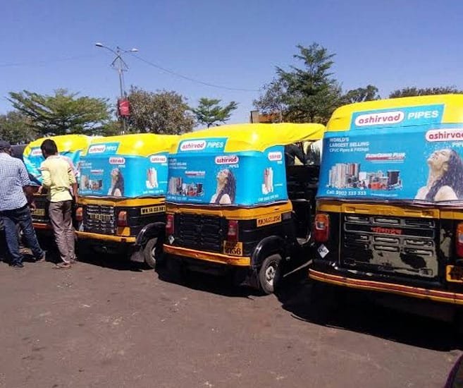 leading auto advertising companies