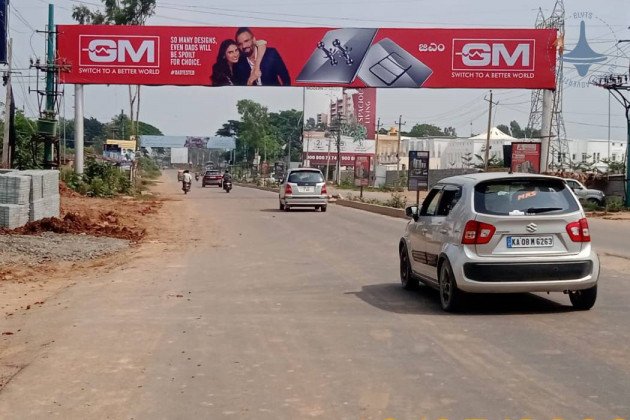 OOH advertising uses billboards, transit ads, and digital screens to capture attention, boost brand awareness, and engage a mass audience.