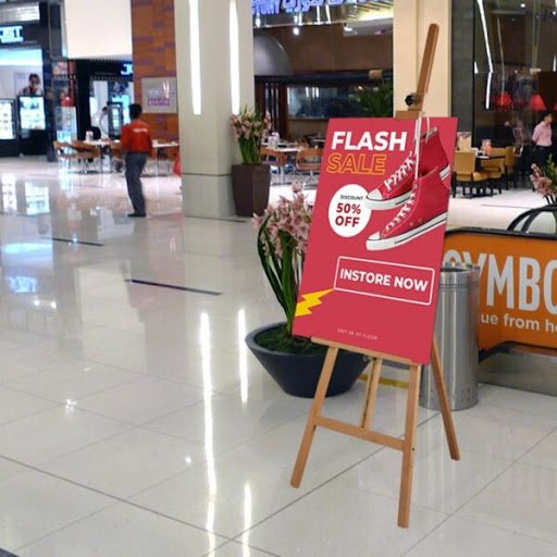An easel stand is a sturdy, freestanding display for signs, artwork, or presentations, perfect for events, retail, and exhibitions.