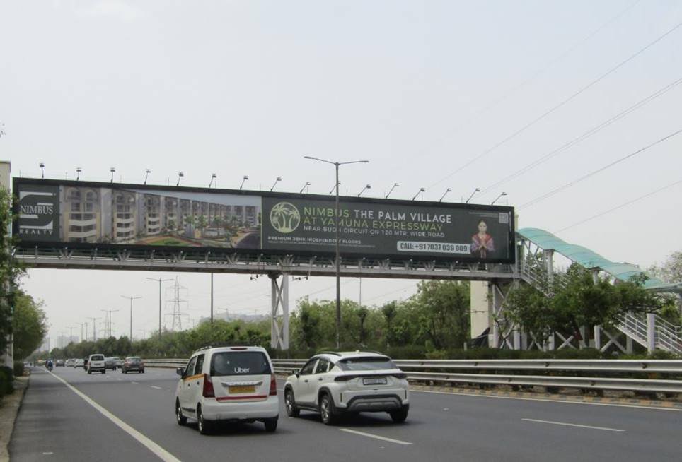 Top highway Hoarding Advertising Companies in Noida offering high-impact outdoor ads, expert execution, and end-to-end campaign management.