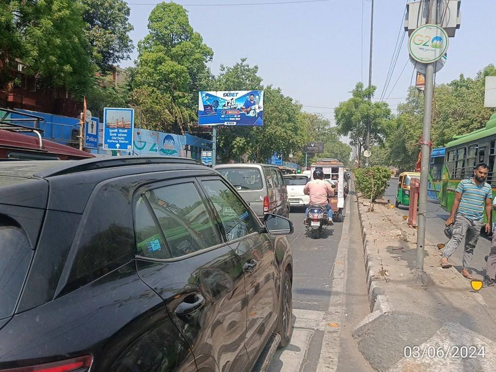 unipole branding in chandani Chowk delhi - Delhi