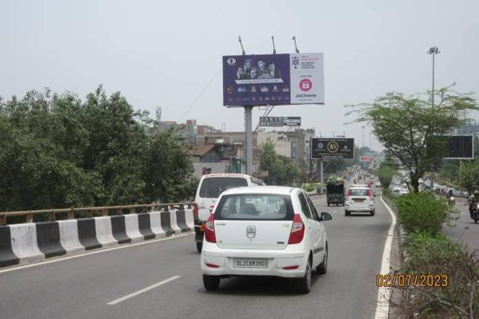 Unipole Advertising in Near Fatehpura Mall Rajasthan - Delhi
