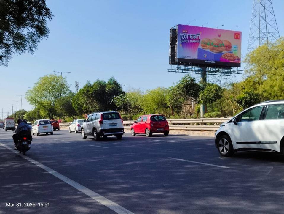 Hoarding Advertising towards HCL, Sector 44 - Noida