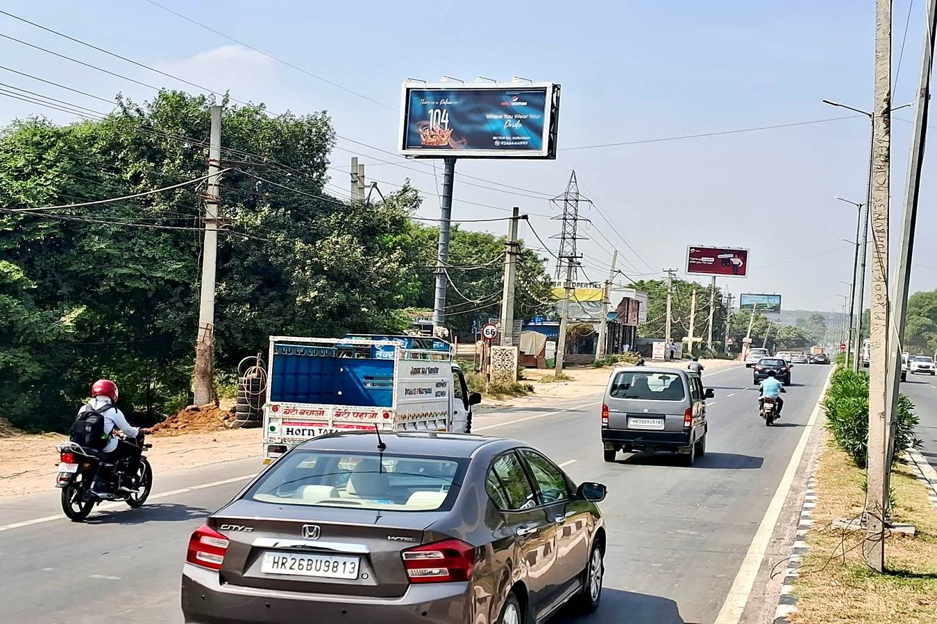 Unipole Advertising in Adani Lushlands HR31480 - Gurugram