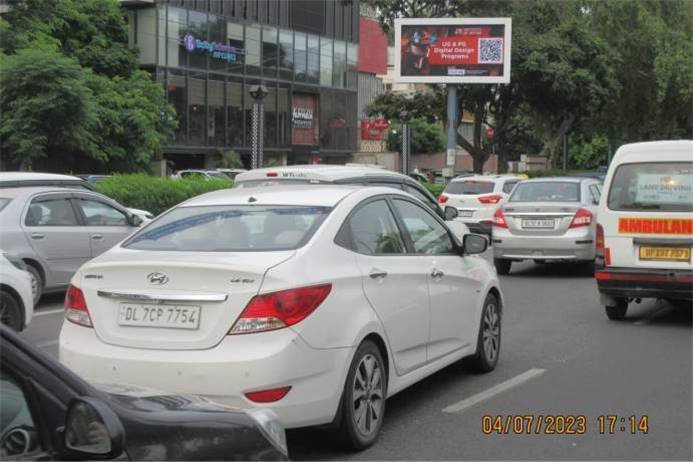 Hoarding Advertising in Ring Road Lajpat Nagar - Delhi