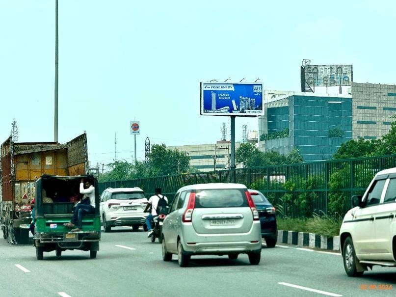 Hoarding Advertising in Sector 35 Gurugram - Gurugram