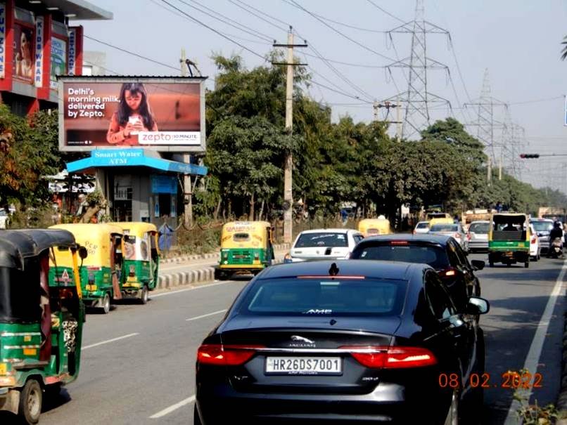 Hoarding Advertising in Hong Kong Bazaar, Sector 45 - Gurugram