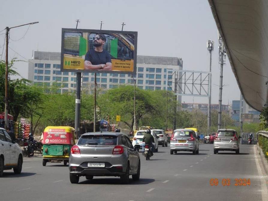 Unipole advertising near sector 36 MG road gurugram - Gurugram