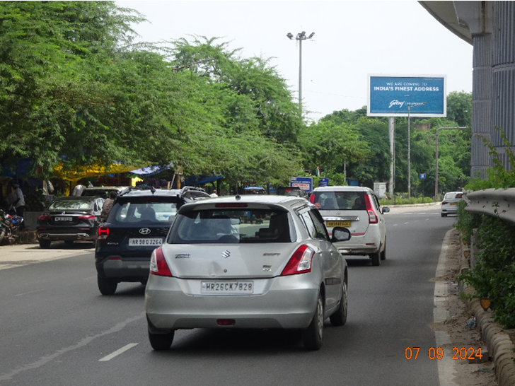Unipole Advertising in Near Neelkant Hospital Gurugram - Gurugram