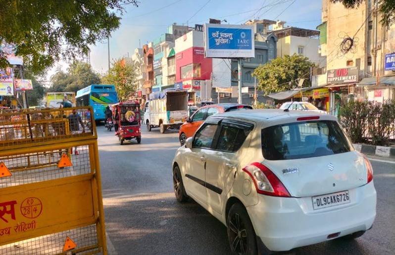 billboard advertising in Deepali Chowk Rohini delhi - Delhi