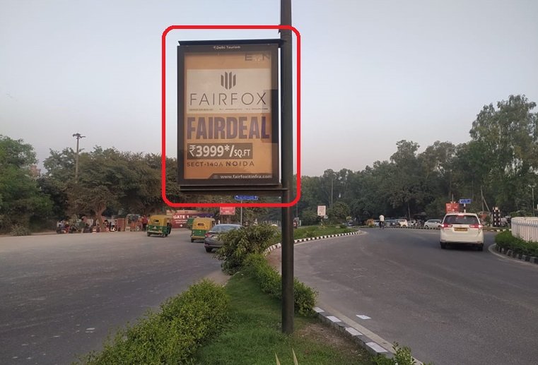 Pole Kiosk Advertising near Sarojini Nagar - Delhi