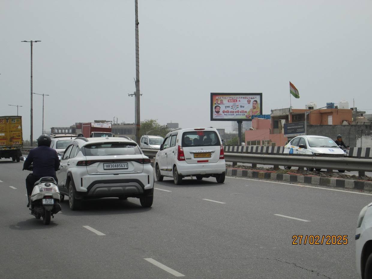 Hoarding Advertising in Old Faridabad Chowk - Faridabad