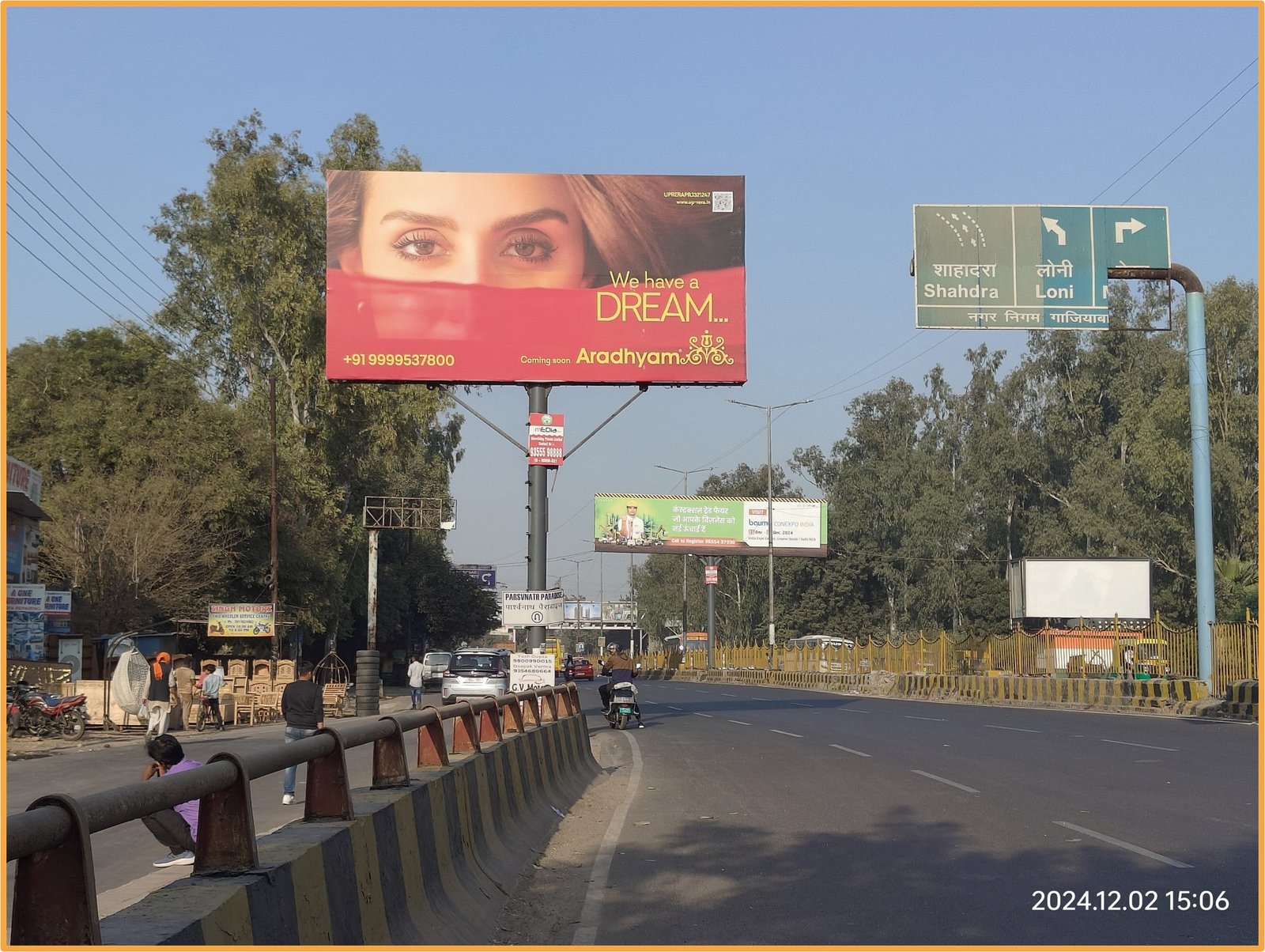 Billboard Advertising in Parsvnath paradise Link road - Ghaziabad