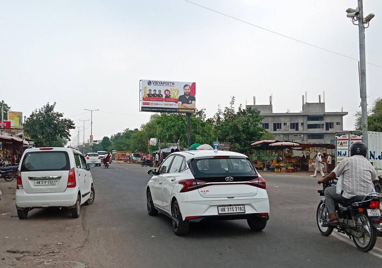Unipole Advertising in Parsuram Chowk Haryana - Haryana