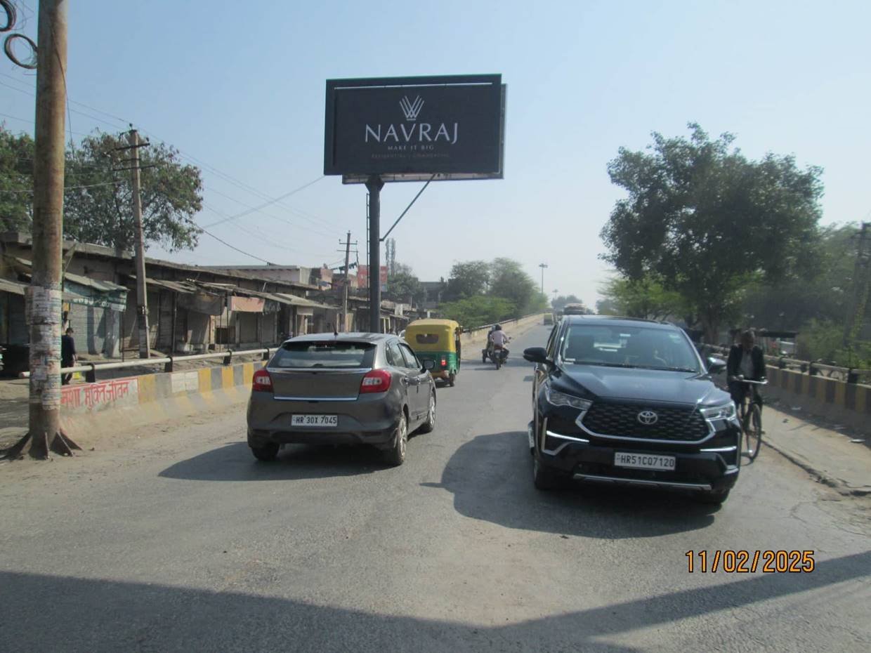 Hoarding Advertising in Sohna Flyover, Faridabad - Faridabad