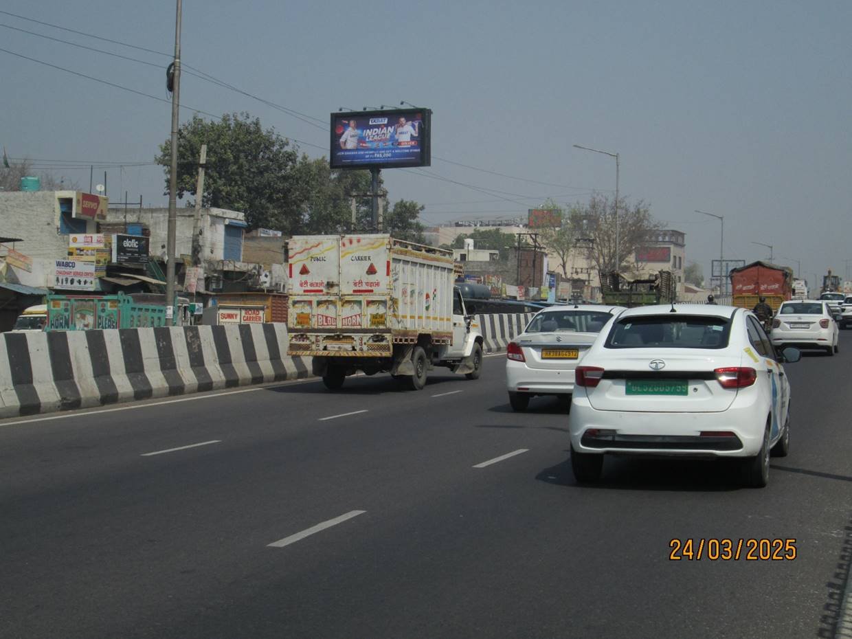 Hoarding Advertising in Mathura Road - Faridabad
