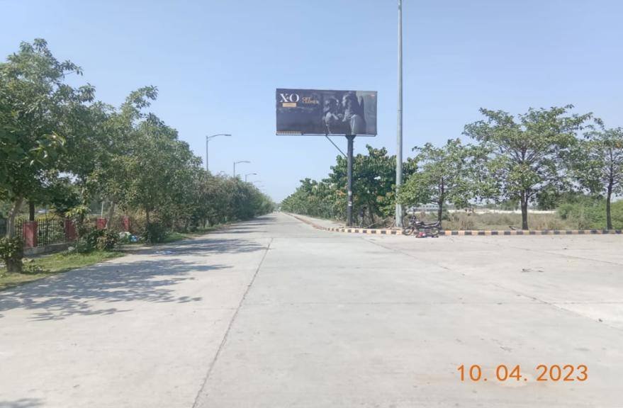 Unipole Advertising in Exit Towards Chandigarh Haryana - Haryana