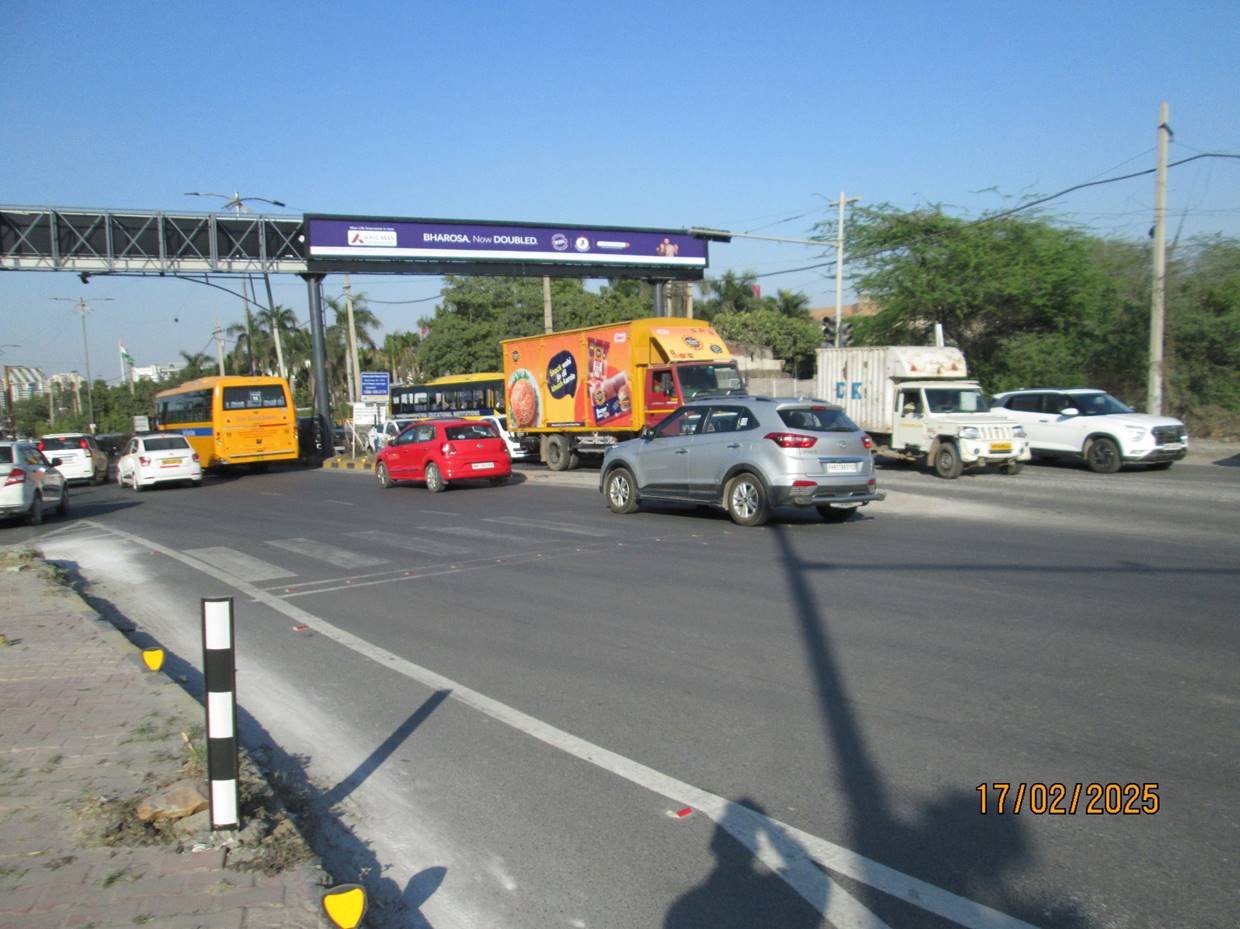 Gantry advertising in manav rachna faridabad - Faridabad