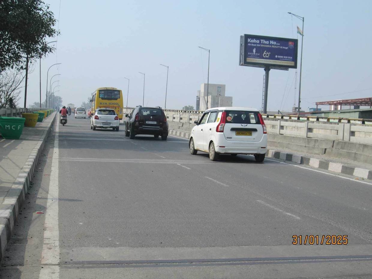 Hoarding advertising in MATHURA ROAD NH-2 faridabad - Faridabad