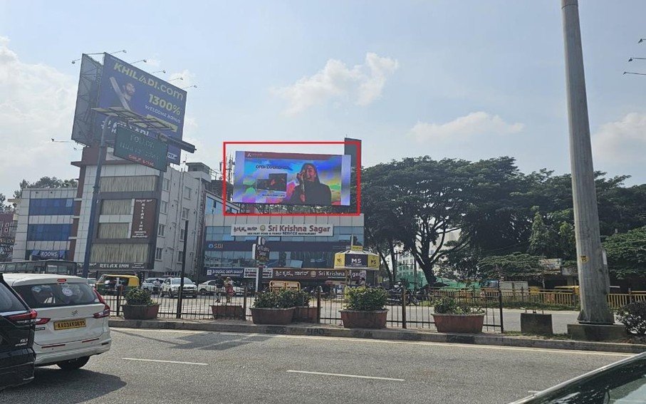 Airport Road Sadahalli signal FTT City (10 sec slot_1 mini loop) - Bangalore