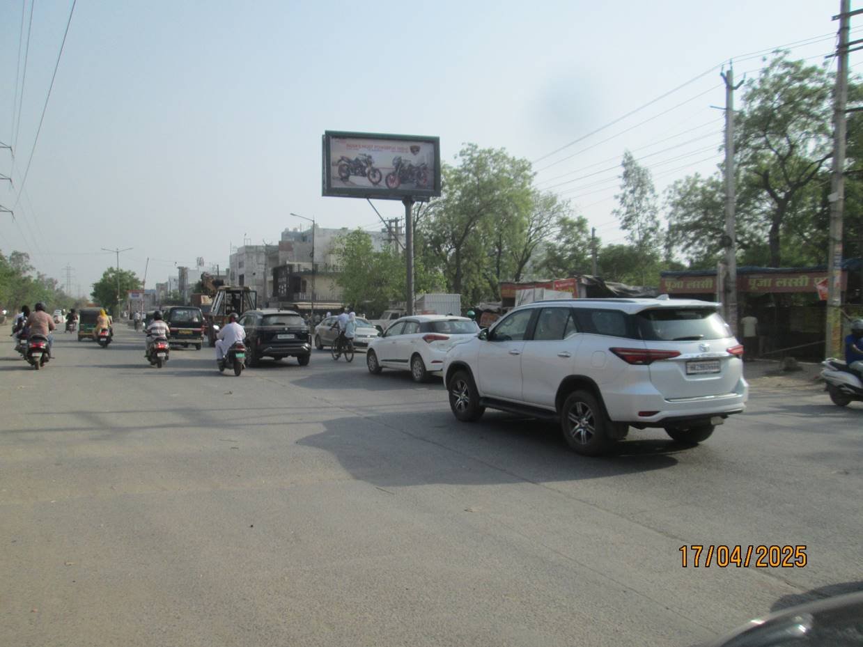 Hoarding Advertising in Whirlpool Chowk - Faridabad