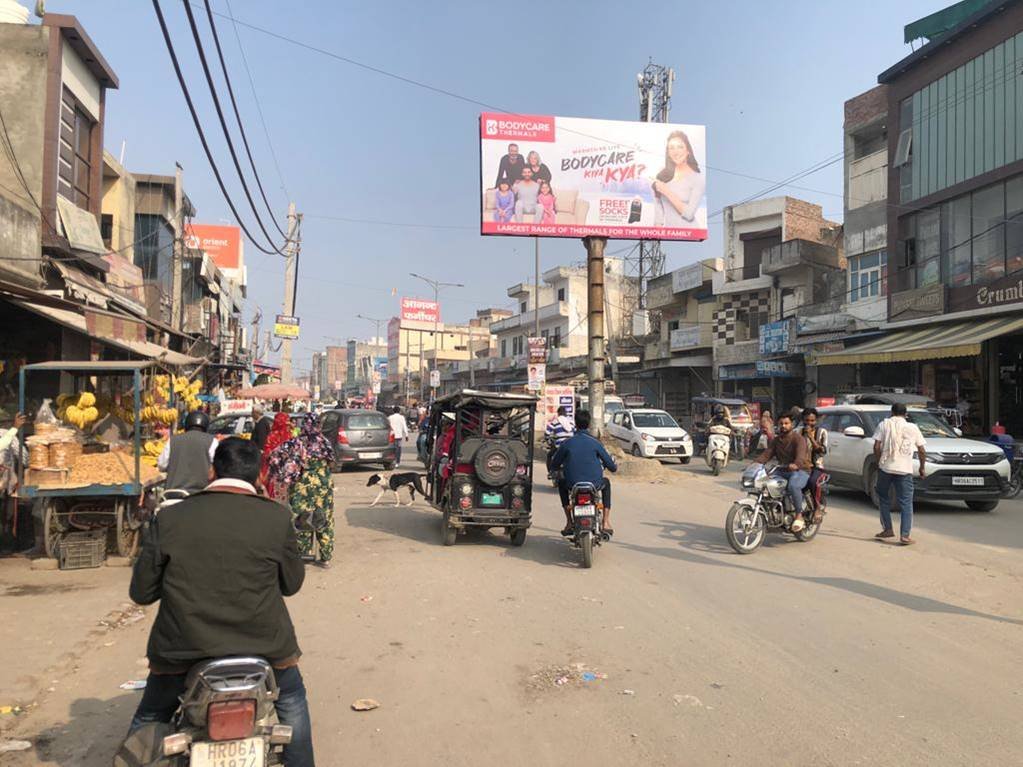 Unipole Advertising in Noorwala Chowk FTF GT ROAD Haryana - Haryana