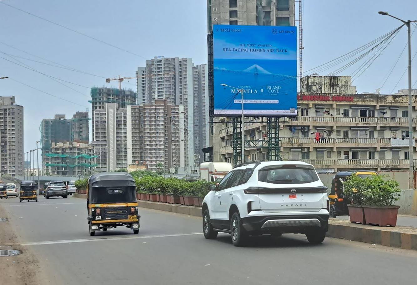Hoarding Advertising Companies in Mumbai we strategically position your brand at the heart of Mumbai’s momentum