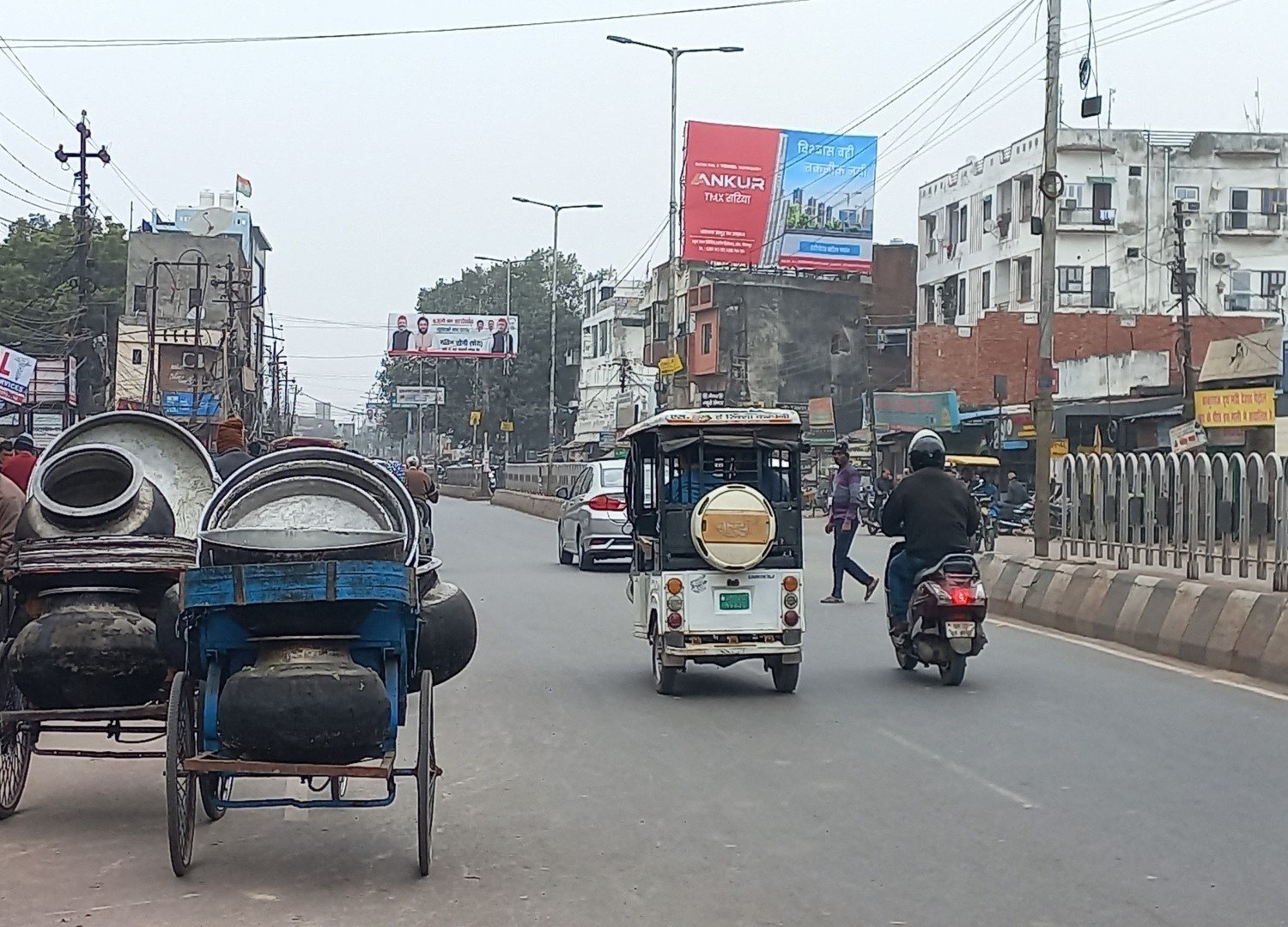 Hoarding Advertising in Thakur Ganj Lucknow - Lucknow