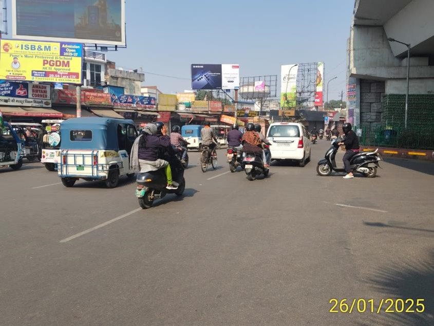 Hoarding Advertising in Polytechnic Chauraha - Lucknow