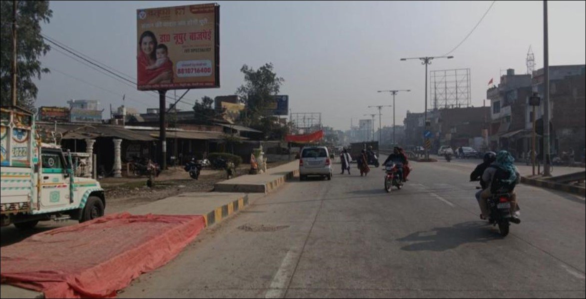 Billboard Advertising in Shaheed Path - Lucknow