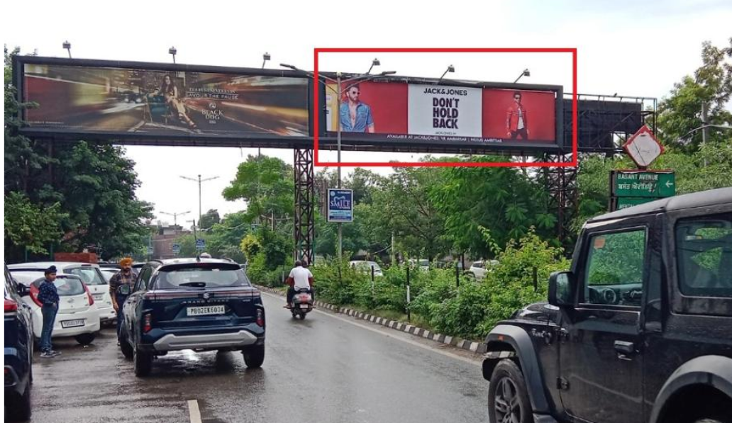 Gantry Advertising in VR Ambarsar Mall - Punjab