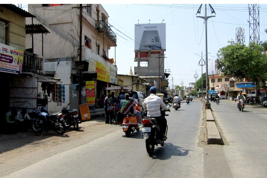 Hoarding Advertising in Rajrampuri - Maharashtra