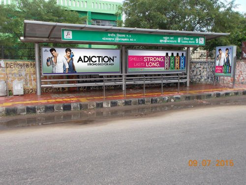 That pause is where bus shelter advertising does its best work.