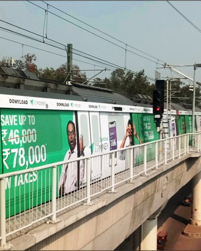 Full Metro Wrap Advertising in Vishwavidyalaya Metro Station, Uttar Pradesh - 