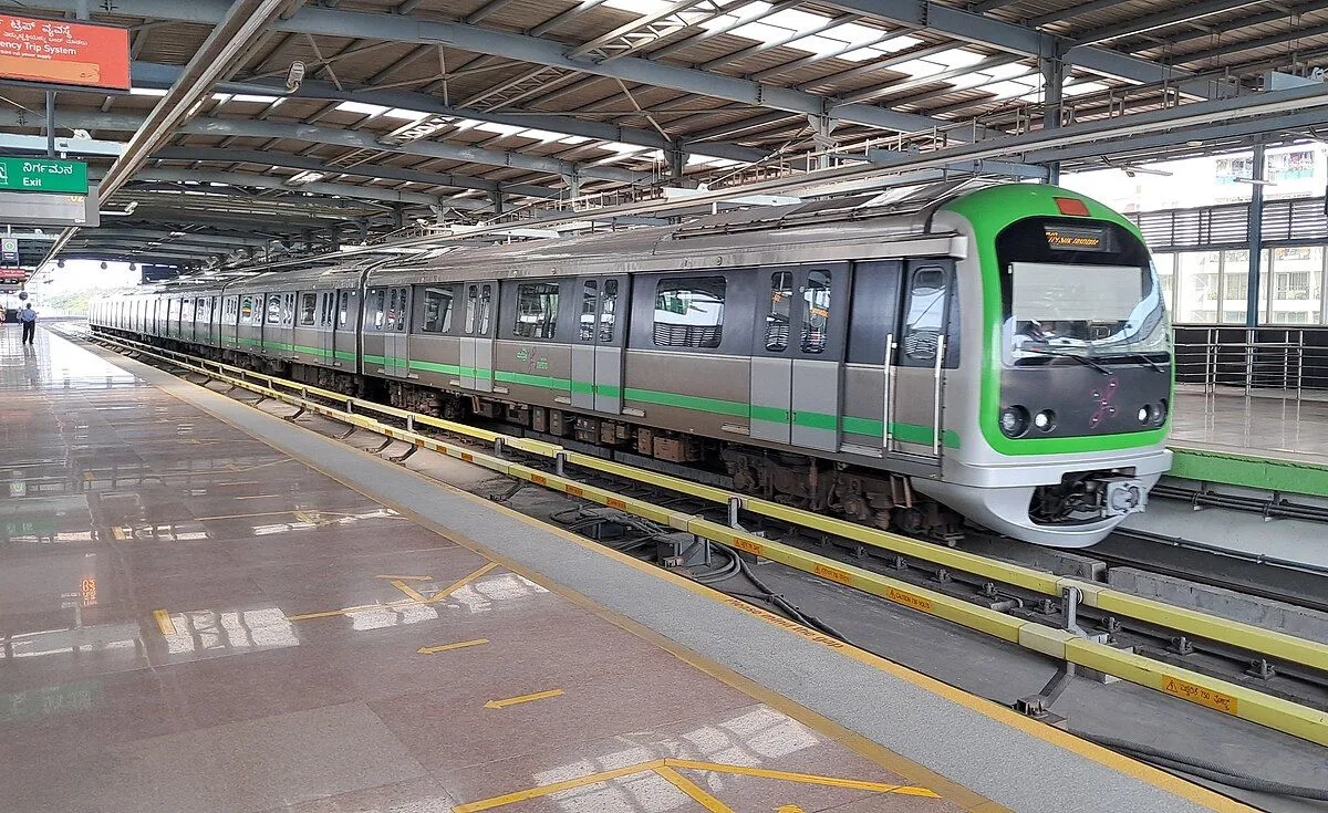 Metro Advertising Company in Chickpete, Bengaluru - 