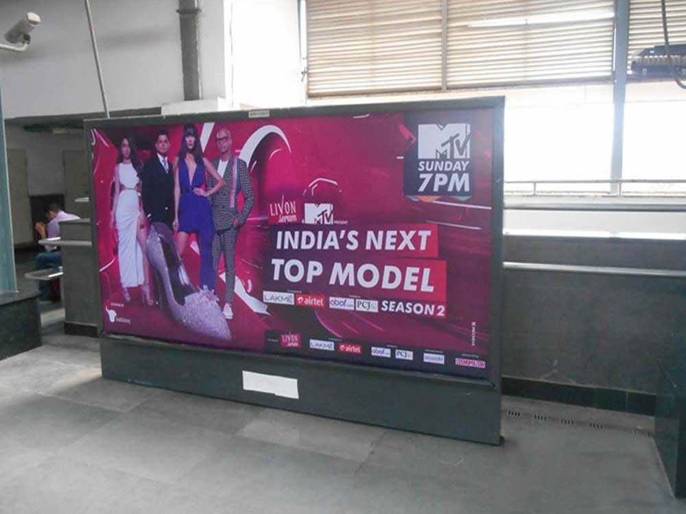 Metro advertising in Ghatkopar Mumbai - 